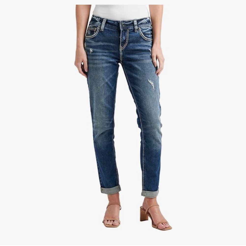Silver Jean Co mid rise girlfriend jeans